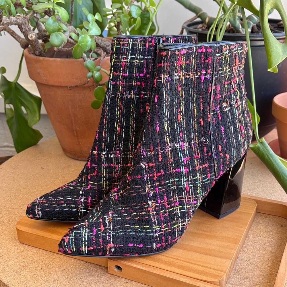 Betsy Johnson Black And Multicolor Tweed Side Zip Ankle Boots Size 8